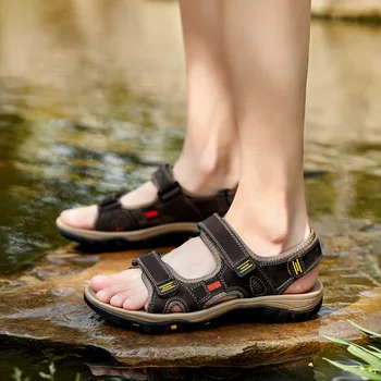 Мужские летние сандалии, уличная обувь, Удобные тапочки, легкие мужские пляжные сандалии 2023 года выпуска, мужская быстросохнущая обувь для болотной ходьбы